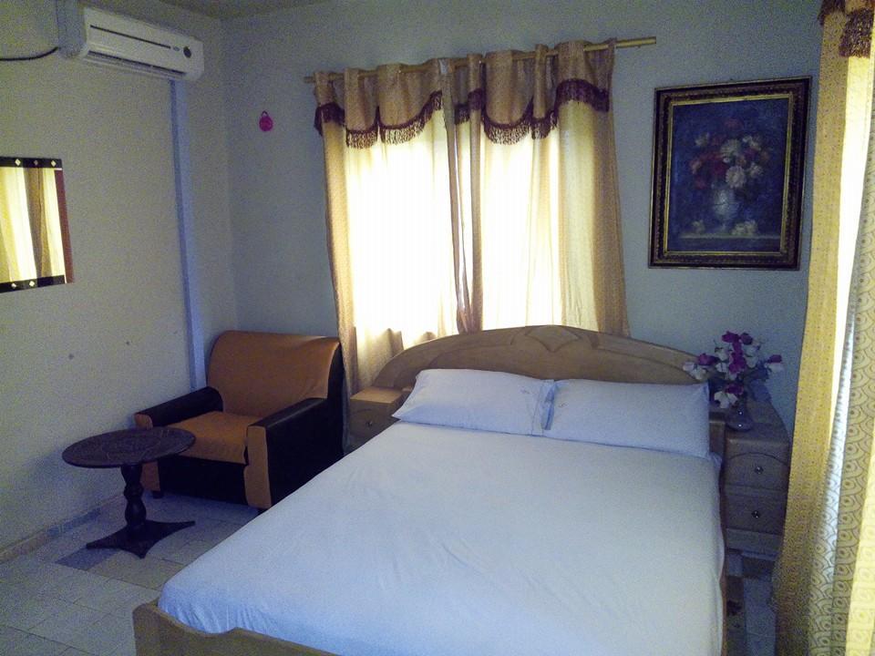 Open Space Hotel Кумаси Экстерьер фото
