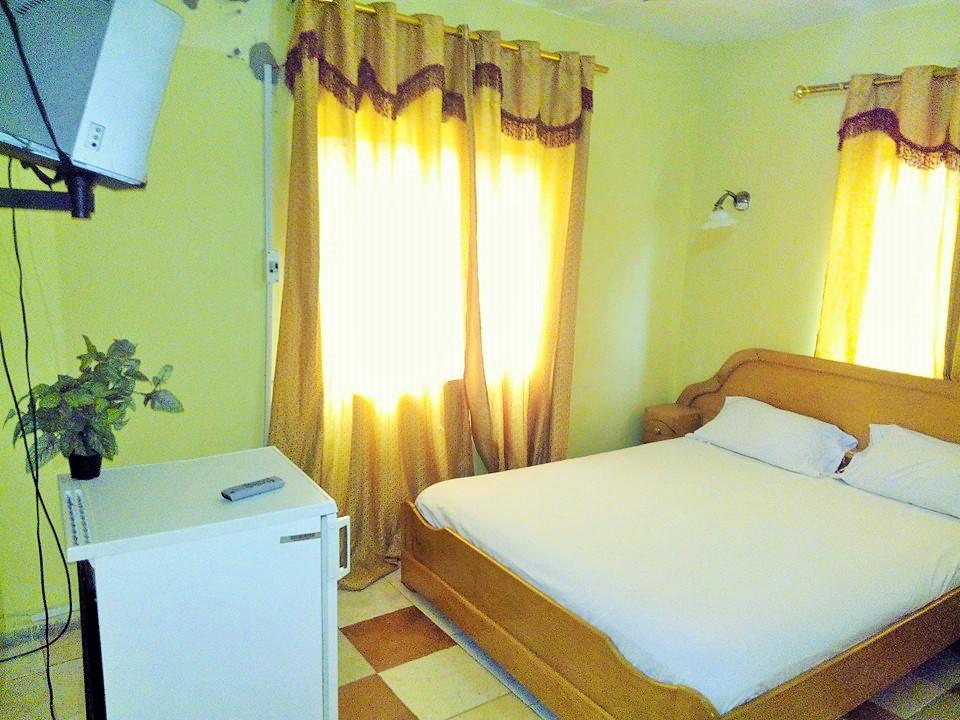 Open Space Hotel Кумаси Экстерьер фото